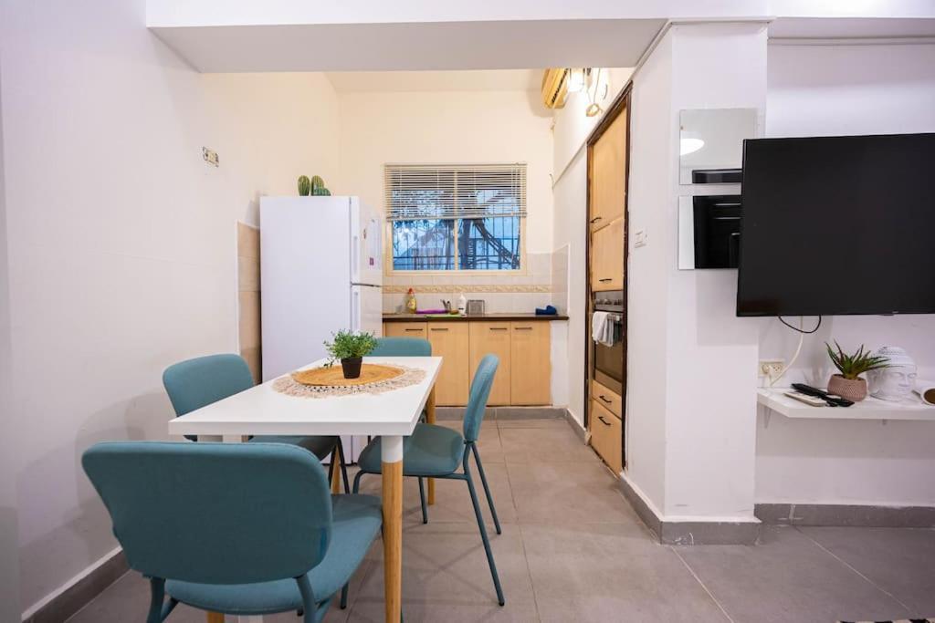 תל אביב Studio Apartment In Ben Yehuda Cozy And Convinent מראה חיצוני תמונה
