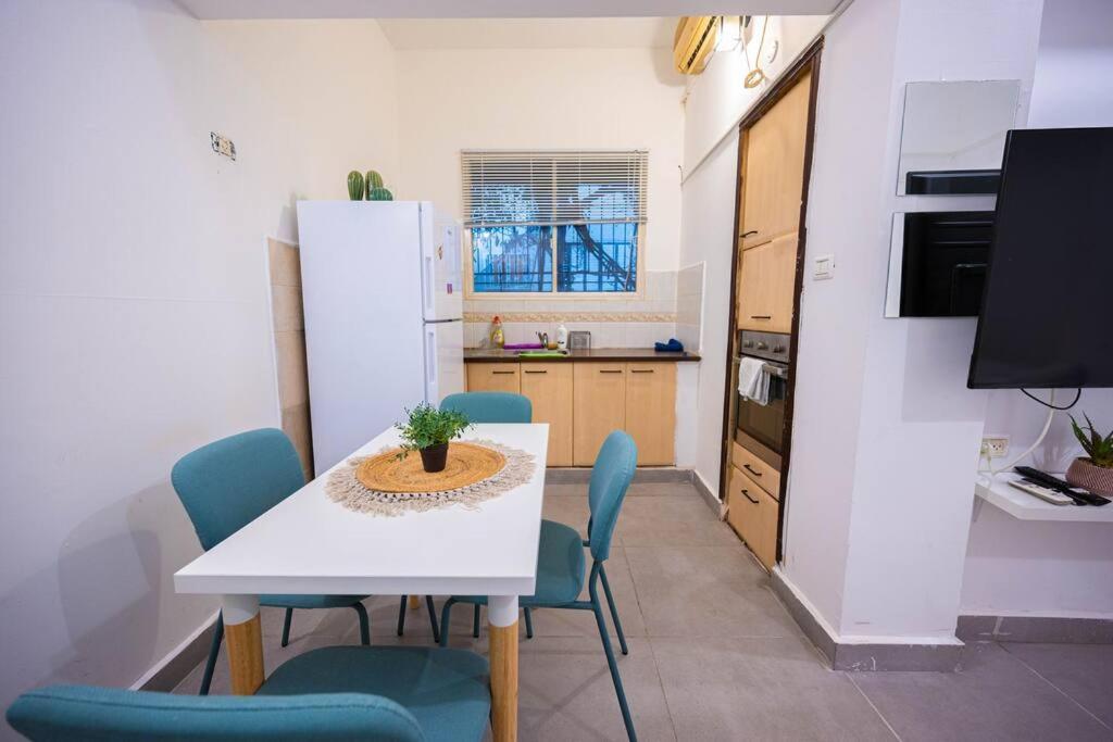 תל אביב Studio Apartment In Ben Yehuda Cozy And Convinent מראה חיצוני תמונה